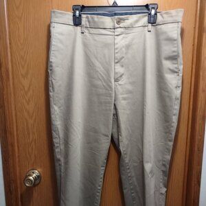 Levi Strauss & Co. Men's Dockers Flex Comfort Flat Front Stretch W36xL29 Beige